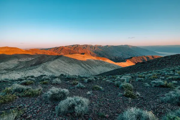 stock image Beautiful view of the mountains at sunset from Dantes View in Death Valley National Park, California, USA