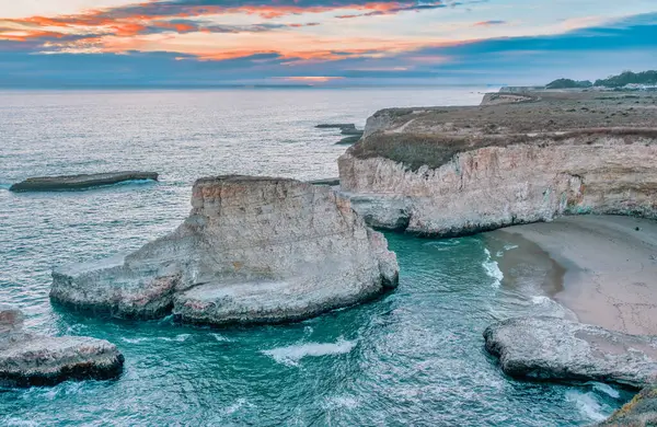 stock image Shark Fin cove on Highway 1 and Big Sur along the Pacific Ocean coast, beautiful landscape and aerial view, sunset, sunrise, fog. Concept, travel, vacation, weekend