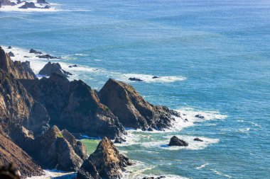 Point Reyes, California 'nın nefes kesici hava manzarası Pasifik Okyanusu' yla çevrili dramatik sahil uçurumlarını gösteriyor. Doğa aşıkları, fotoğrafçılar ve açık hava için çarpıcı bir yer.