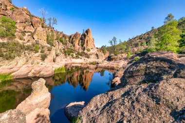 Monterey County California 'daki Zirveler Ulusal Parkı