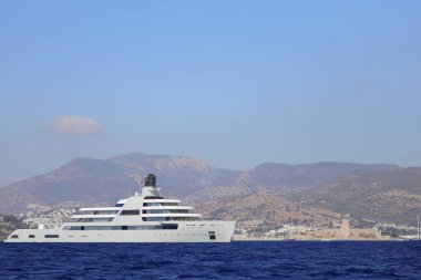 Bodrum, Türkiye, 05 Kasım 2022: Rus işadamı Roman Abramovich 'in sahibi olduğu dev süperyat Solaris Bodrum' da demirledi 