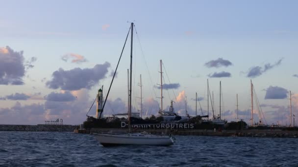 Bodrum Turkey January 2023 Sailing Boat Moored Ashore Windy Day — Stockvideo