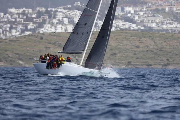Bodrum Turchia Aprile 2023 Barche Vela Navigano Tempo Ventoso Nelle — Foto Stock