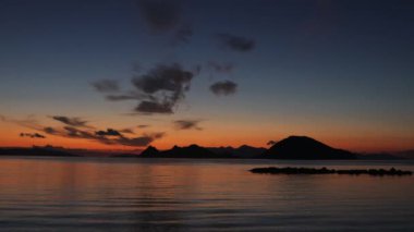 Deniz kenti Turgutreis ve muhteşem gün batımları. Bodrum, Türkiye.