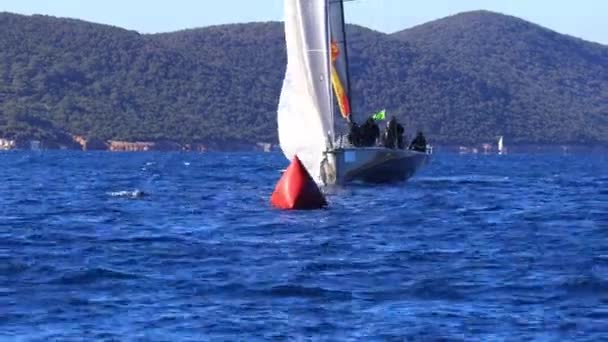 Bodrum Türkei Januar 2024 Segelboote Segeln Bei Windigem Wetter Den — Stockvideo