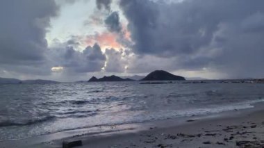 Deniz kenti Turgutreis ve muhteşem gün batımları. Bodrum, Türkiye.