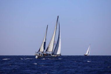 Bodrum, Türkiye, 23 Ekim 2024: Bodrum Yelkenli Kupası, Gulet Tahta Yelkenli ve yelkenli yarışı.