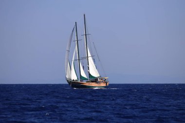 Bodrum, Türkiye, 23 Ekim 2024: Bodrum Yelkenli Kupası, Gulet Tahta Yelkenli ve yelkenli yarışı.