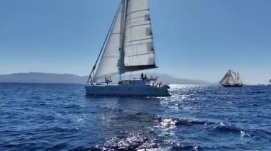 Bodrum, Türkiye, 24 Ekim 2024: Bodrum Yelkenli Kupası, Gulet Tahta Yelkenli ve yelkenli yarışı.