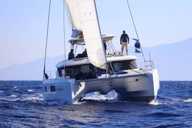 Bodrum, Türkiye, 26 Ekim 2024: Bodrum Yelkenli Kupası, Gulet Tahta Yelkenli ve yelkenli yarışı.