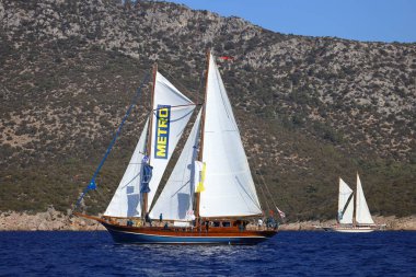 Bodrum, Türkiye, 22 Ekim 2024: Bodrum Yelkenli Kupası, Gulet Tahta Yelkenli ve yelkenli yarışı.