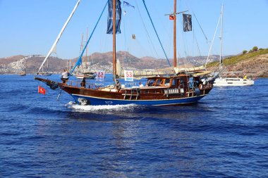 Bodrum, Türkiye, 22 Ekim 2024: Bodrum Yelkenli Kupası, Gulet Tahta Yelkenli ve yelkenli yarışı.