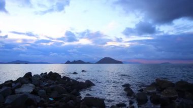Denizin üzerinde fırtına bulutları. Turgutreis, Bodrum, Türkiye.