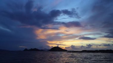 Deniz kenti Turgutreis ve muhteşem gün batımları. Bodrum, Türkiye