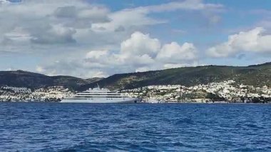 Bodrum, Mugla, Türkiye. 06 Nisan 2025: Süper mega yat 