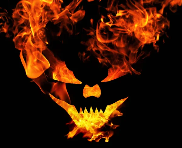 Płonąca Straszna Twarz Halloween Zła Śmiejąca Się Twarz Diabła Płomieniami — Zdjęcie stockowe