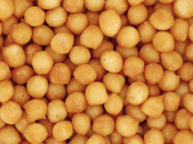 Çorba incileri, çorba topları, kızarmış hamurlu inciler..