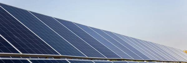 Power plant using renewable solar energy with su