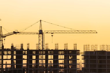 Şehirdeki yüksek binaların inşaat süreci