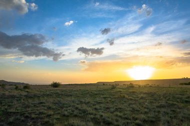 Gün batımı, muhteşem doğal manzara. depo fotoğrafı