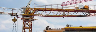 Modern apartman binalarının inşaatı