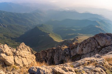 Rocky dağı ülkesi, dağ doğası, manzara resmi