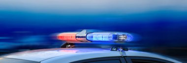 Polis arabası kırmızı ve mavi ışık