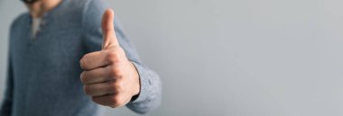 İşadamı iyi iş çıkarıyor. İyi iş.