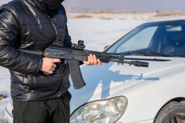 Maskeli Kiralık Katil.