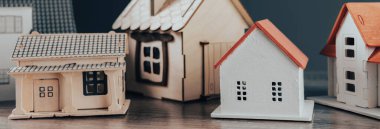 Masada satılık küçük evler!