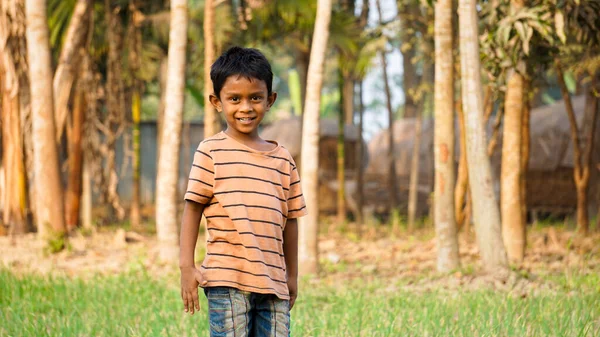 Bangladesh País Del Verde Niño Está Jugando Campo Verde Niño — Foto de Stock