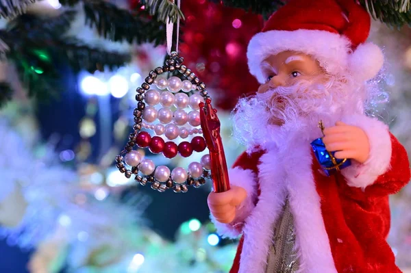 Zbliżenie Dekoracji Świątecznych Mikołajem — Zdjęcie stockowe