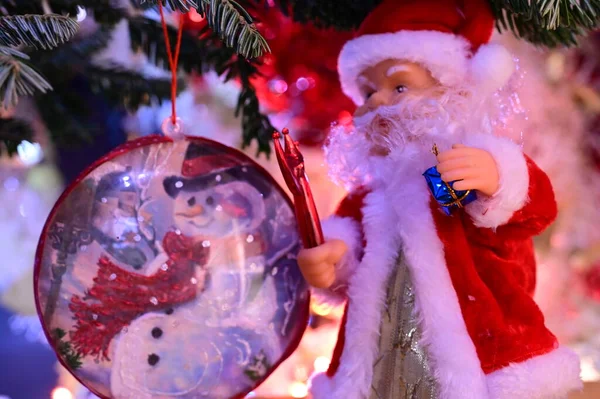 Primer Plano Una Decoración Navidad Con Santa Claus — Foto de Stock