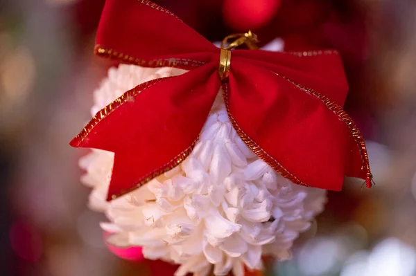 Piękny Kwiat Ozdobą Łuku Bożego Narodzenia — Zdjęcie stockowe