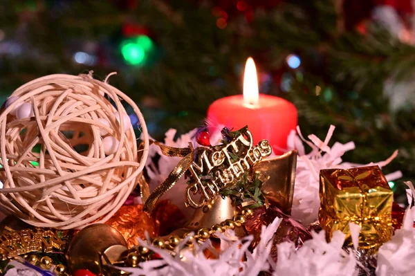 Décorations Noël Avec Des Bougies Allumées Vue Rapprochée Fond Festif — Photo