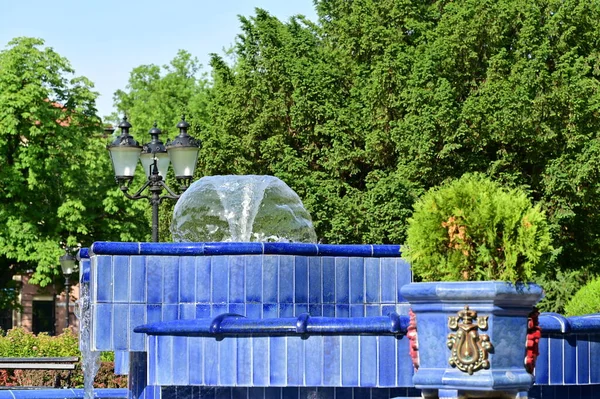 Fontana Nel Parco Cittadino — Foto Stock