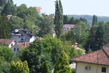 Köyün dağlarında görünümü 