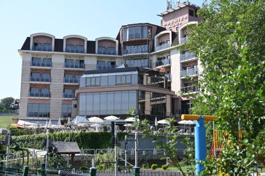 Şehirdeki modern apartman