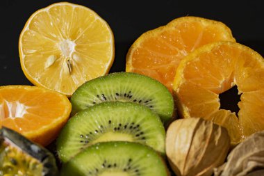 meyve, kivi, portakal ve mandalina