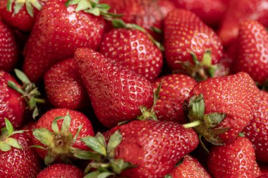 Olgun kırmızı taze çilekler. görünümü kapat