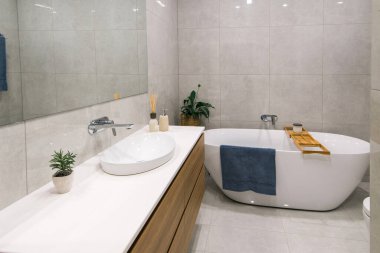 Modern ferah lüks banyo tamiri