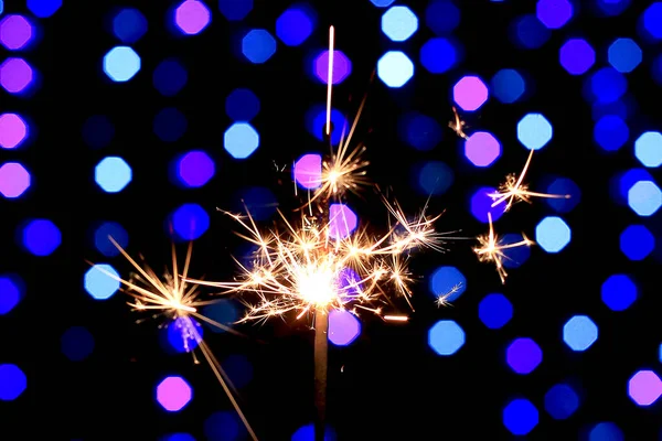 Płonący Blask Nocy Tle Świecących Świateł Girlandy Wesołych Świąt — Zdjęcie stockowe