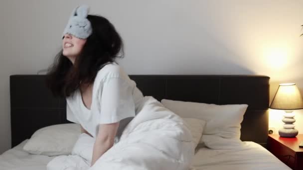 Awaked Angry Young Caucasian Woman Sleep Mask Covers Her Ears — Wideo stockowe