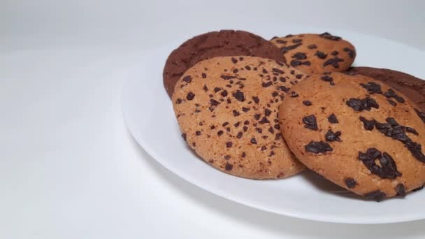 Chocolate Cookies Chocolate Chip Cookies White Dish — Stock videók