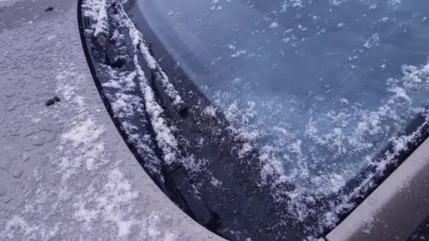 Часть Капота Лобовое Стекло Автомобиля Время Сильного Снегопада — стоковое видео