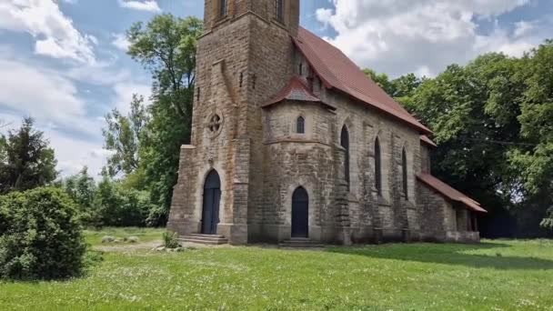 Église Catholique Anthony Dans Village Losyach Ukraine — Video