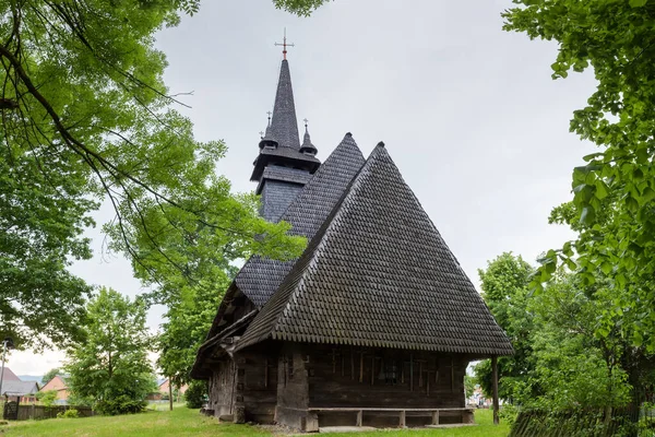 Gotický Dvoustupňový Dřevěný Kostel Mikuláše Dělníka Století Věží Obci Sokyrnytsia — Stock fotografie