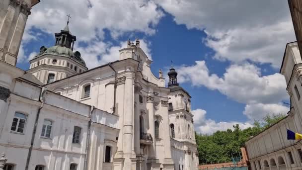 Mariinsky Kościół Katolicki Średniowiecznego Klasztoru Karmelitów Berdyczowie Ukraina — Wideo stockowe