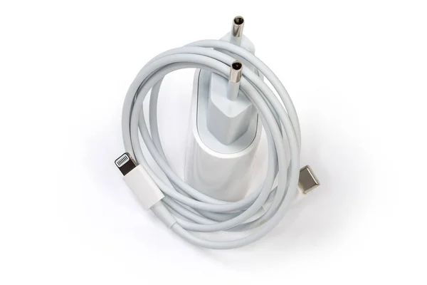 Chargeur Blanc Avec Prise Europlug Câble Avec Connecteurs Lightning Usb — Photo
