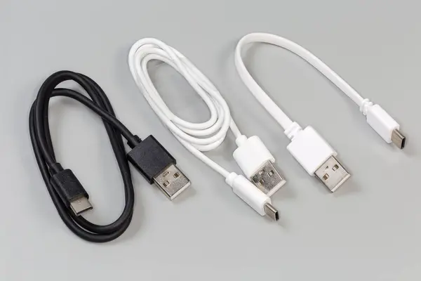 Black Two Different White Usb Cables Plugs Standard Standard Cables — Stock Photo, Image